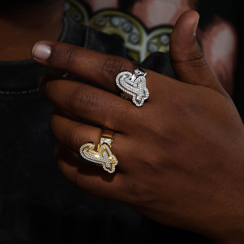 Кольцо с инициалами TUHE Iced  – обзор и цена Statement Cocktail Ring