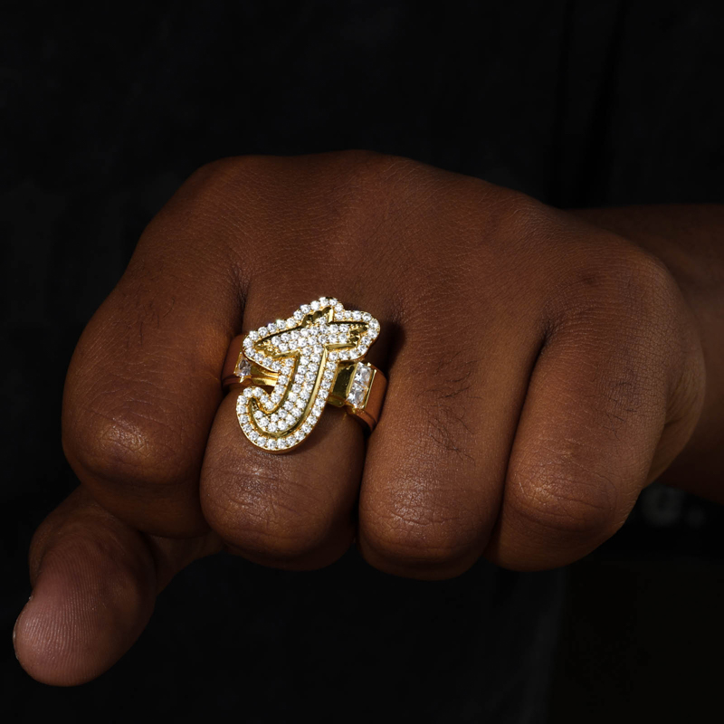 Кольцо с инициалами TUHE Iced  – обзор и цена Statement Cocktail Ring